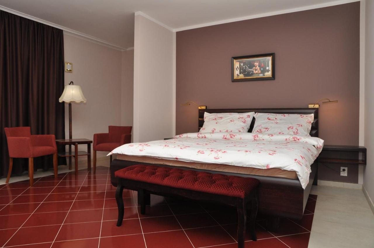 Frikulin Hotel Prostejov Ngoại thất bức ảnh