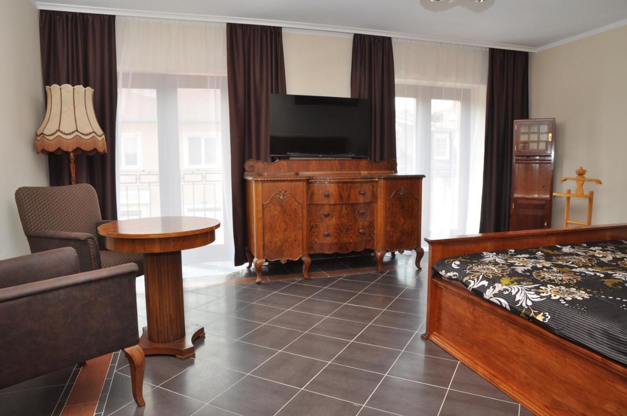 Frikulin Hotel Prostejov Ngoại thất bức ảnh