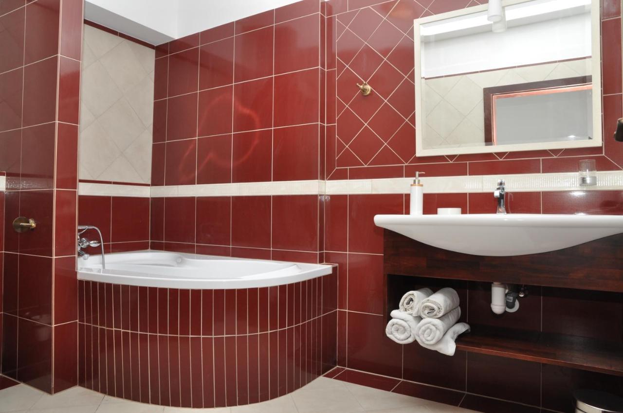Frikulin Hotel Prostejov Ngoại thất bức ảnh