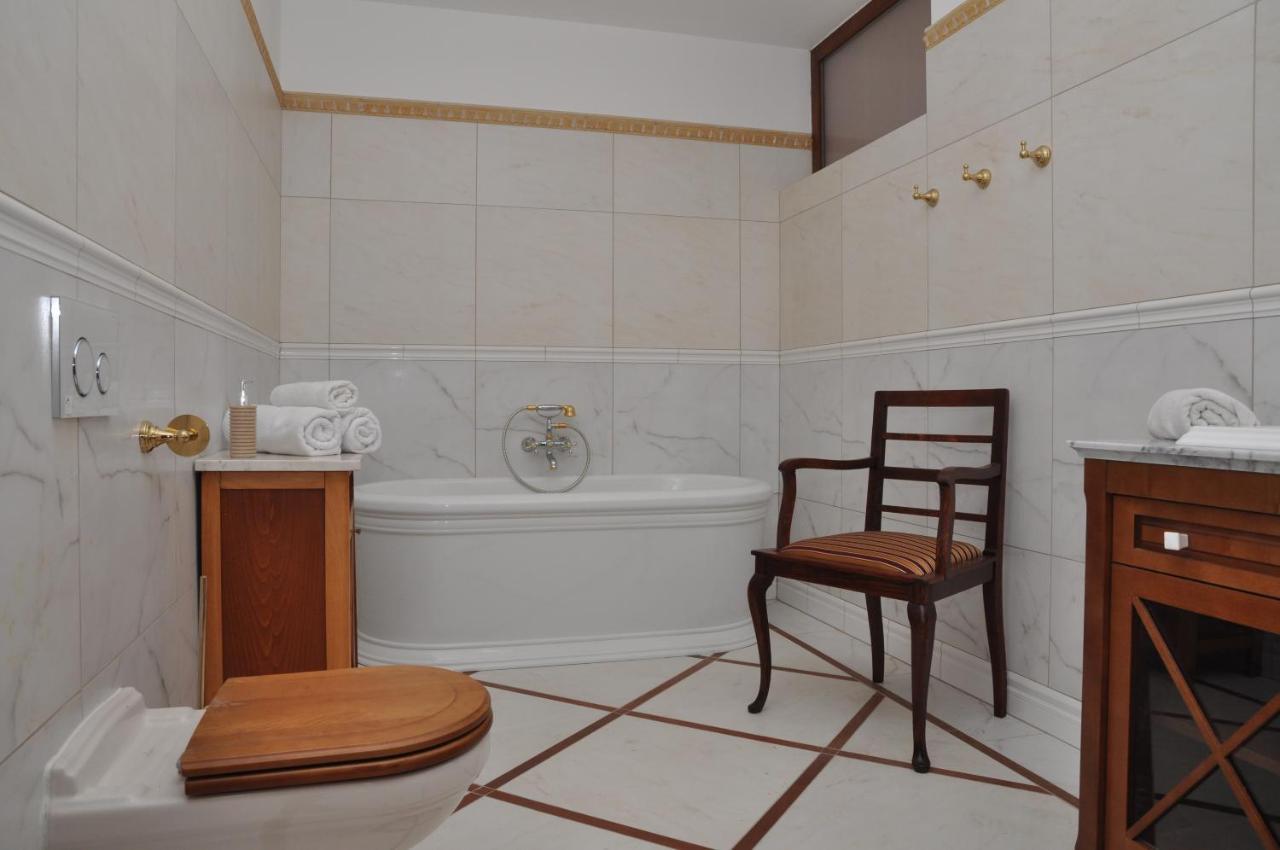 Frikulin Hotel Prostejov Ngoại thất bức ảnh