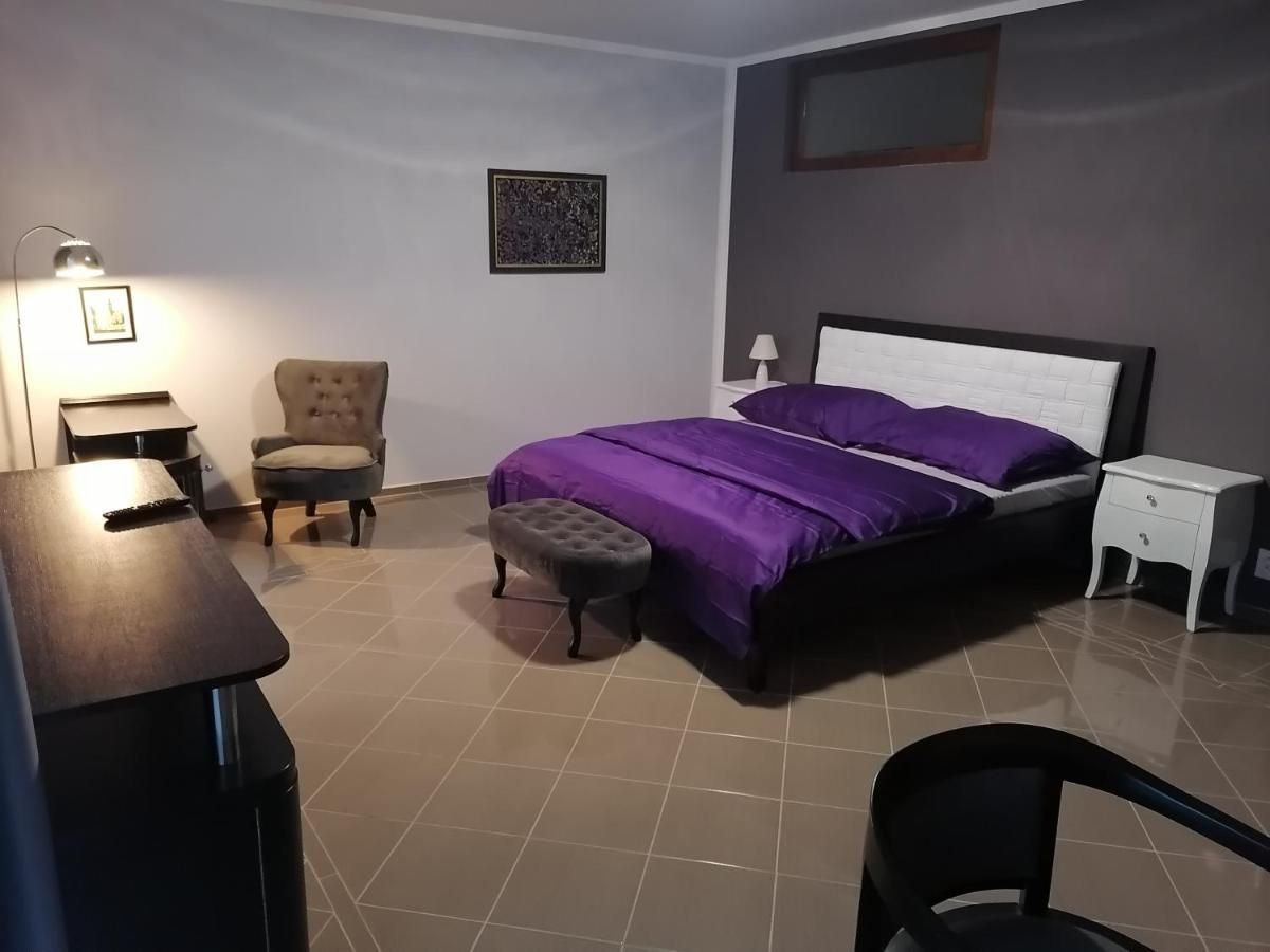 Frikulin Hotel Prostejov Ngoại thất bức ảnh